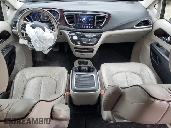2020 Chrysler Pacifica Limited with VIN 2C4RC1GG5LR163048, listed as a Copart auction lot 47285625 with 129,828 mi miles and Salvage title. Bid and sale history available at DreamBid. Image 8.