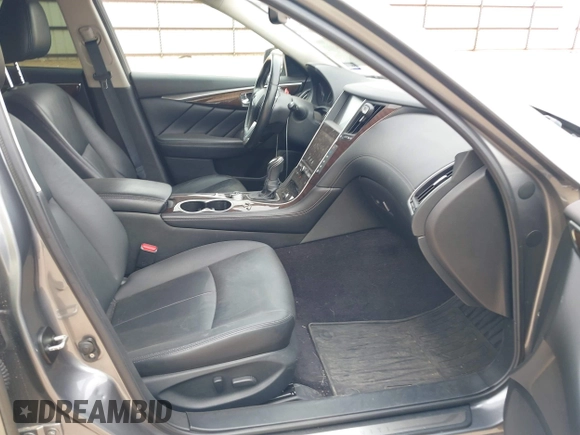 2018 Infiniti Q50 3.0t LUXE with VIN JN1EV7AR7JM432434, listed as a IAAI auction lot 41794112 with 48,666 mi miles. Bid and sale history available at carsss.com. Image 5.
