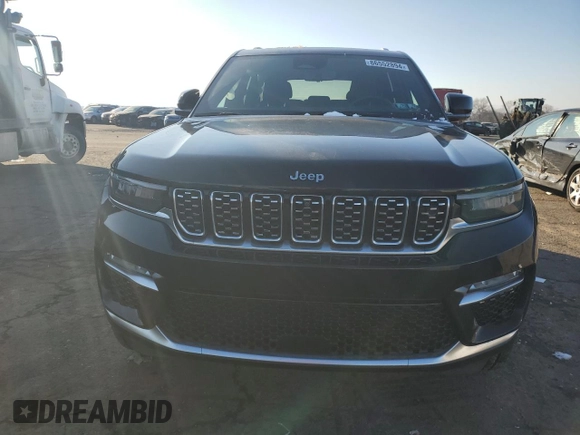 2023 Jeep Grand Cherokee Summit with VIN 1C4RJHEGXP8722063, listed as a Copart auction lot 86552894 with 38,463 mi miles and Salvage title. Bid and sale history available at DreamBid. Image 5.
