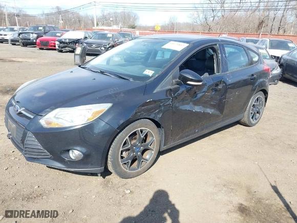 2014 Ford Focus SE with VIN 1FADP3K2XEL152070, listed as a IAAI auction lot 41675812 with 58,943 mi miles. Bid and sale history available at carsss.com. Image 2.