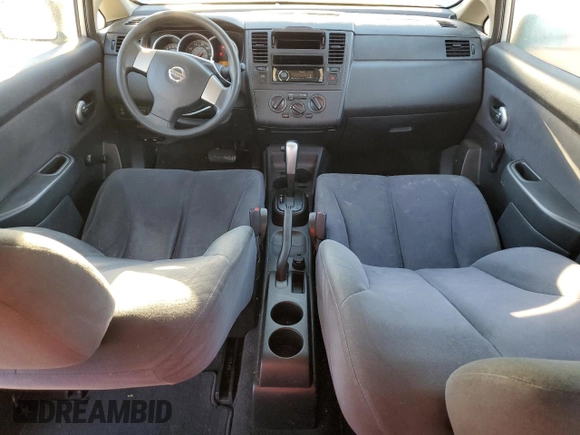 2009 Nissan Versa 1.6 with VIN 3N1CC11E99L470132, listed as a Copart auction lot 84117174 with 196,680 mi miles and Clean Title. Bid and sale history available at carsss.com. Image 8.