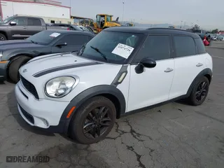 2011 MINI Cooper Countryman S with VIN WMWZC3C59BWL78399, listed as a IAAI auction lot 41074720 with 94,093 mi miles. Bid and sale history available at carsss.com. Image 17.