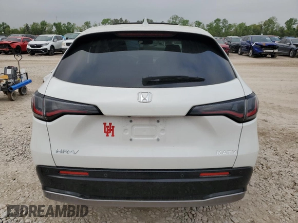2025 Honda HR-V EX-L z VIN 3CZRZ1H70SM715374, wystawiony jako Copart lot #51235815 z przebiegiem 5196 mil mil oraz Szkody całkowita. Historia ofert i sprzedaży dostępna na DreamBid. Obrazek 6.