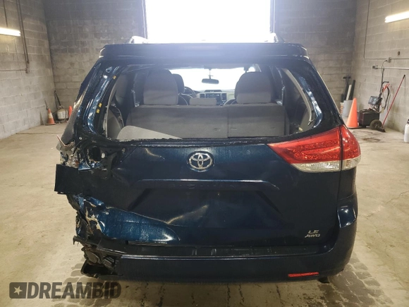 2011 Toyota Sienna LE with VIN 5TDJK3DC7BS016720, listed as a Copart auction lot 52746125 with 117,617 mi miles and Salvage Title. Bid and sale history available at carsss.com. Image 6.