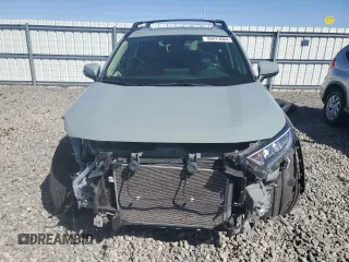 2021 Toyota RAV4 XLE Premium with VIN JTMA1RFV4MD070219, listed as a Copart auction lot 69473604 with 39,914 mi miles and Salvage title. Bid and sale history available at DreamBid. Image 5.