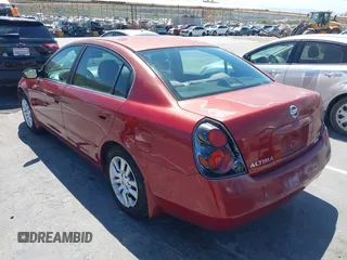 2006 Nissan Altima 2.5 S with VIN 1N4AL11D86N388244, listed as a IAAI auction lot 42012846 with 281,207 mi miles. Bid and sale history available at carsss.com. Image 3.