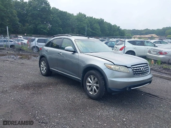2007 Infiniti FX35 with VIN JNRAS08WX7X210405, listed as a IAAI auction lot 40051825 with 999,999 mi miles. Bid and sale history available at carsss.com. Image 1.