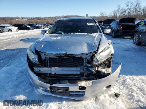 2010 Honda Accord EX z VIN 1HGCP3F79AA012370, wystawiony jako Copart lot #85742824 z przebiegiem 147 834 mil mil oraz Szkoda całkowita • Salvage title. Historia ofert i sprzedaży dostępna na DreamBid. Obrazek 5.