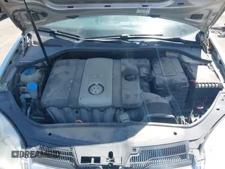 2007 Volkswagen Jetta 2.5 with VIN 3VWRF71K27M000620, listed as a IAAI auction lot 42458102 with 147,996 mi miles and . Bid and sale history available at DreamBid. Image 10.