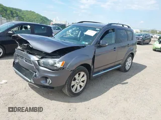 2010 Mitsubishi Outlander z VIN JA4AT3AW9AZ016348, wystawiony jako IAAI lot #42219377 z przebiegiem 104 414 mil mil oraz . Historia ofert i sprzedaży dostępna na DreamBid. Obrazek 2.