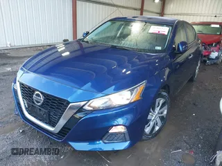 2020 Nissan Altima 2.5 S with VIN 1N4BL4BV8LC170714, listed as a IAAI auction lot 41301537 with 121,648 mi miles. Bid and sale history available at carsss.com. Image 17.