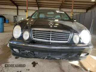 2000 Mercedes-Benz CLK with VIN WDBLK65G9YT034723, listed as a Copart auction lot 50038375 with 129,995 mi miles and Salvage Title. Bid and sale history available at carsss.com. Image 5.