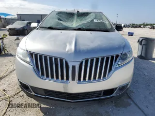 2014 Lincoln MKX with VIN 2LMDJ6JK1EBL15560, listed as a Copart auction lot 49206495 with 74,430 mi miles and Salvage Title. Bid and sale history available at DreamBid. Image 5.