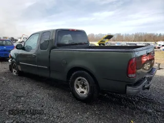 2003 Ford F-150 XL with VIN 1FTRX17W53NA89235, listed as a Copart auction lot 82331144 with 273,766 mi miles and Salvage Title. Bid and sale history available at carsss.com. Image 2.