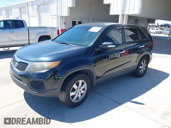 2013 Kia Sorento LX with VIN 5XYKT4A25DG383277, listed as a IAAI auction lot 42038106 with 108,166 mi miles. Bid and sale history available at carsss.com. Image 2.