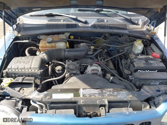 2004 Jeep Liberty Sport with VIN 1J4GL48K94W168655, listed as a IAAI auction lot 41795213 with 140,679 mi miles. Bid and sale history available at carsss.com. Image 10.