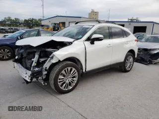2022 Toyota Venza LE with VIN JTEAAAAH2NJ100285, listed as a Copart auction lot 49737363 with 10,139 mi miles. Bid and sale history available at carsss.com. Image 1.