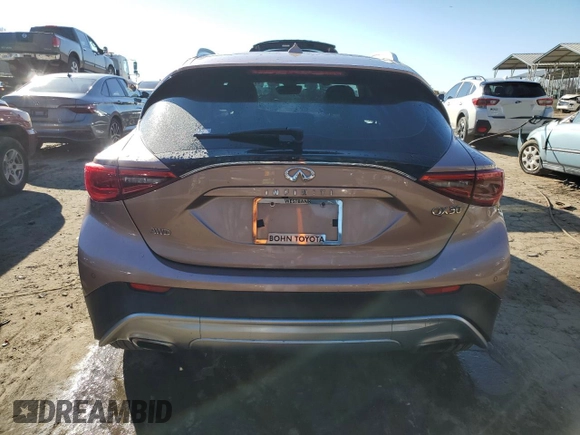 2018 Infiniti QX30 Premium with VIN SJKCH5CR5JA056991, listed as a Copart auction lot 42039914 with 62,691 mi miles. Bid and sale history available at carsss.com. Image 6.