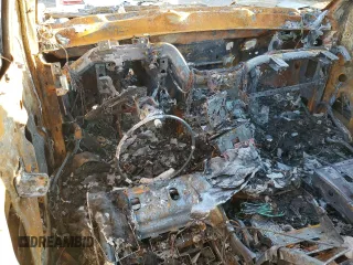 2014 GMC Sierra 1500 SLT z VIN 3GTU2VEJ1EG278774, wystawiony jako Copart lot #46927255 z przebiegiem Nie podano mil oraz Szkoda całkowita • Salvage title. Historia ofert i sprzedaży dostępna na DreamBid. Obrazek 8.