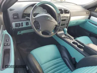 2002 Ford Thunderbird Hardtop Premium z VIN 1FAHP60A22Y123643, wystawiony jako Copart lot #73840684 z przebiegiem 47 589 mil mil oraz Szkoda całkowita • Salvage title. Historia ofert i sprzedaży dostępna na DreamBid. Obrazek 8.