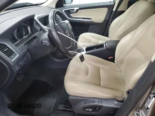 2016 Volvo XC60 T5 Drive-E Premier с VIN YV440MDKXG2857510, выставлен на аукционе Copart как лот 56482855 с пробегом 104 878 миль миль и Списание • Salvage title. История ставок и продаж доступна на DreamBid. Изображение 7.