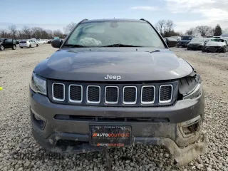 2017 Jeep Compass Latitude with VIN 3C4NJDBB8HT628069, listed as a Copart auction lot 48060445 with 85,991 mi miles and Salvage Title. Bid and sale history available at carsss.com. Image 5.
