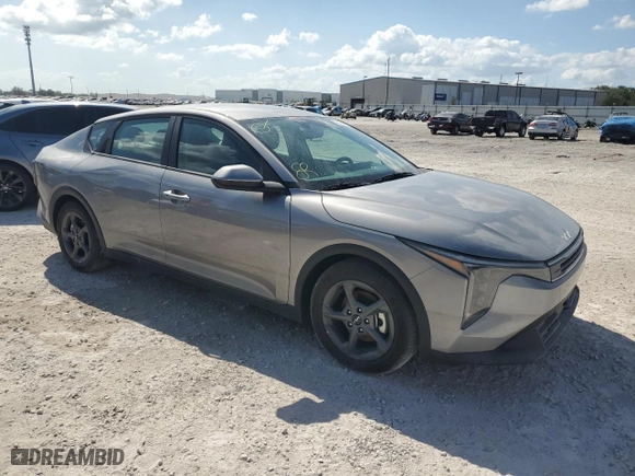2025 Kia K4 LXS with VIN 3KPFT4DE1SE004812, listed as a Copart auction lot 76748974 with 187 mi miles and Non Repairable. Bid and sale history available at carsss.com. Image 4.