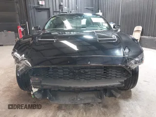 2020 Ford Mustang EcoBoost z VIN 1FA6P8TH6L5145109, wystawiony jako IAAI lot #42301649 z przebiegiem 48 622 mil mil oraz . Historia ofert i sprzedaży dostępna na DreamBid. Obrazek 6.
