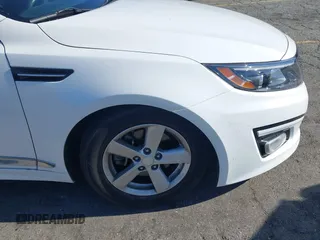 2015 Kia Optima LX with VIN 5XXGM4A70FG381555, listed as a IAAI auction lot 42632259 with 139,644 mi miles and . Bid and sale history available at DreamBid. Image 14.