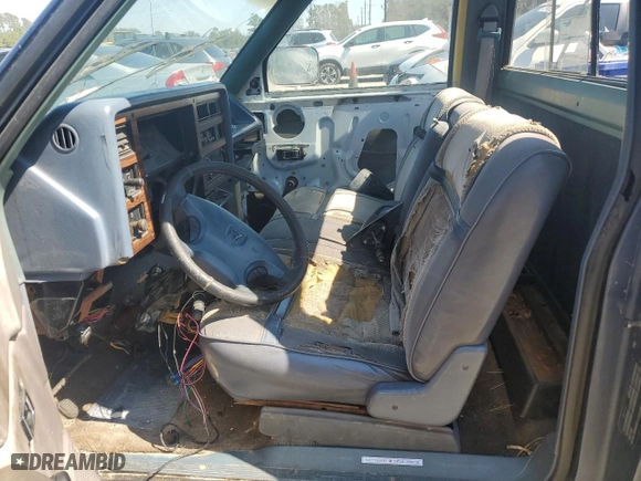 1989 Dodge Dakota "S" with VIN 1B7FL26X5KS067170, listed as a Copart auction lot 46698715 with 141091 miles and Salvage Title. Bid and sale history available at carsss.com. Image 7.