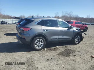 2022 Ford Escape SE with VIN 1FMCU9G64NUC01993, listed as a Copart auction lot 51331005 with 18,588 mi miles and Salvage title. Bid and sale history available at DreamBid. Image 3.