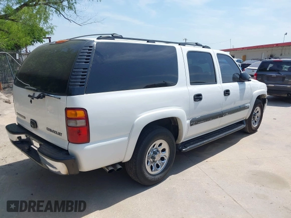 2003 Chevrolet Suburban LT with VIN 1GNEC16Z83J143261, listed as a IAAI auction lot 42065509 with 217,109 mi miles. Bid and sale history available at carsss.com. Image 4.