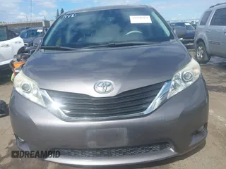 2011 Toyota Sienna LE AAS with VIN 5TDKK3DC4BS044382, listed as a IAAI auction lot 39280364 with 104,262 mi miles. Bid and sale history available at carsss.com. Image 12.
