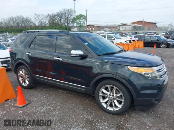 2014 Ford Explorer XLT with VIN 1FM5K7D80EGB07410, listed as a IAAI auction lot 41954378 with 194,485 mi miles and . Bid and sale history available at carsss.com. Image 13.