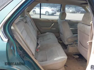 1992 Honda Accord LX with VIN 1HGCB9856NA017075, listed as a IAAI auction lot 41530791 with 205,952 mi miles. Bid and sale history available at carsss.com. Image 8.