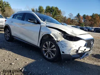 2017 Infiniti QX30 Luxury with VIN SJKCH5CR2HA035221, listed as a Copart auction lot 73979663 with 91,137 mi miles. Bid and sale history available at carsss.com. Image 4.