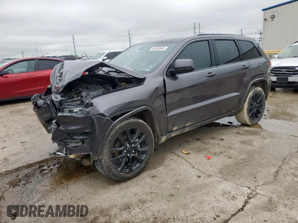 2019 Jeep Grand Cherokee Altitude z VIN 1C4RJEAG4KC811167, wystawiony jako Copart lot #55943695 z przebiegiem 131 090 mil mil oraz Szkoda całkowita • Salvage title. Historia ofert i sprzedaży dostępna na DreamBid. Obrazek 1.