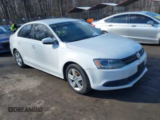2014 Volkswagen Jetta TDI w/Premium/Nav с VIN 3VWLL7AJ0EM281741, выставлен на аукционе IAAI как лот 41508560 с пробегом 148 000 миль миль и . История ставок и продаж доступна на DreamBid. Изображение 1.
