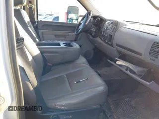 2013 Chevrolet Silverado 1500 with VIN 3GCPCPEA3DG321273, listed as a IAAI auction lot 41623028 with 70,519 mi miles and . Bid and sale history available at DreamBid. Image 5.