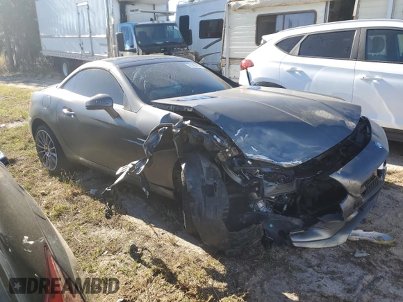 2017 Mercedes-Benz SLC 300 z VIN WDDPK3JA3HF138003, wystawiony jako Copart lot #81404554 z przebiegiem 23 339 mil mil oraz Nie do naprawy • Non repairable. Historia ofert i sprzedaży dostępna na DreamBid. Obrazek 4.