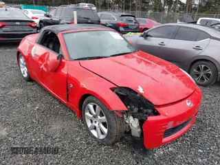 2004 Nissan 350Z Touring with VIN JN1AZ36AX4T011221, listed as a IAAI auction lot 41893947 with 89,112 mi miles. Bid and sale history available at carsss.com. Image 1.