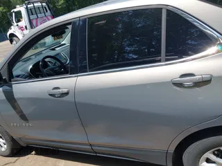 2018 Chevrolet Equinox LT с VIN 3GNAXJEV2JS610736, выставлен на аукционе IAAI как лот 42776569 с пробегом 86 643 миль миль и . История ставок и продаж доступна на DreamBid. Изображение 15.