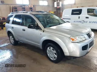 2007 Saturn VUE I4 z VIN 5GZCZ33D27S814781, wystawiony jako IAAI lot #41898186 z przebiegiem 160 321 mil mil oraz . Historia ofert i sprzedaży dostępna na DreamBid. Obrazek 1.