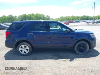 2017 Ford Police Interceptor Utility z VIN 1FM5K8AT7HGC25649, wystawiony jako IAAI lot #42283890 z przebiegiem 169 427 mil mil oraz . Historia ofert i sprzedaży dostępna na DreamBid. Obrazek 13.