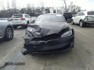 2017 Tesla Model S 60 с VIN 5YJSA1E13HF197109, выставлен на аукционе IAAI как лот 41926033 с пробегом 150 463 миль миль и . История ставок и продаж доступна на DreamBid. Изображение 12.