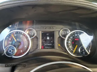 2019 Ram 2500 Tradesman z VIN 3C6UR5CL2KG614175, wystawiony jako Copart lot #85055404 z przebiegiem 106 566 mil mil oraz Szkoda całkowita • Salvage title. Historia ofert i sprzedaży dostępna na DreamBid. Obrazek 9.