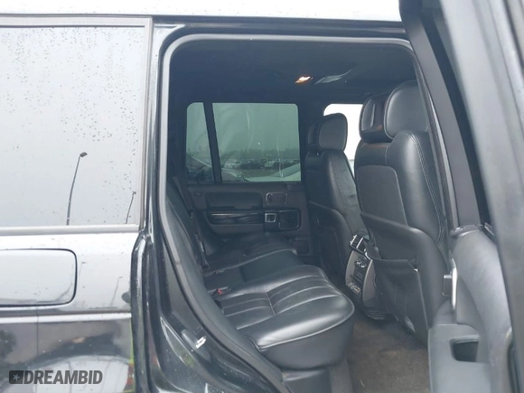 2010 Land Rover Range Rover SC with VIN SALMF1E47AA317554, listed as a IAAI auction lot 41446913 with 125,070 mi miles. Bid and sale history available at carsss.com. Image 8.