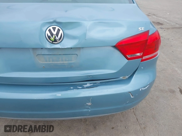 2013 Volkswagen Passat SE w/Sunroof with VIN 1VWBH7A3XDC083442, listed as a IAAI auction lot 41529678 with 138,825 mi miles. Bid and sale history available at carsss.com. Image 6.