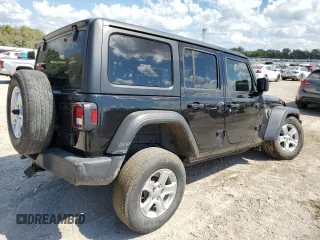 2022 Jeep Wrangler Unlimited Willys with VIN 1C4HJXDMXNW254583, listed as a Copart auction lot 70820684 with 42,931 mi miles and Salvage Title. Bid and sale history available at DreamBid. Image 3.
