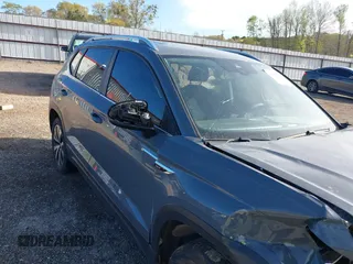 2022 Volkswagen Taos SE z VIN 3VVLX7B26NM077297, wystawiony jako IAAI lot #41846563 z przebiegiem 63 161 mil mil oraz . Historia ofert i sprzedaży dostępna na DreamBid. Obrazek 21.